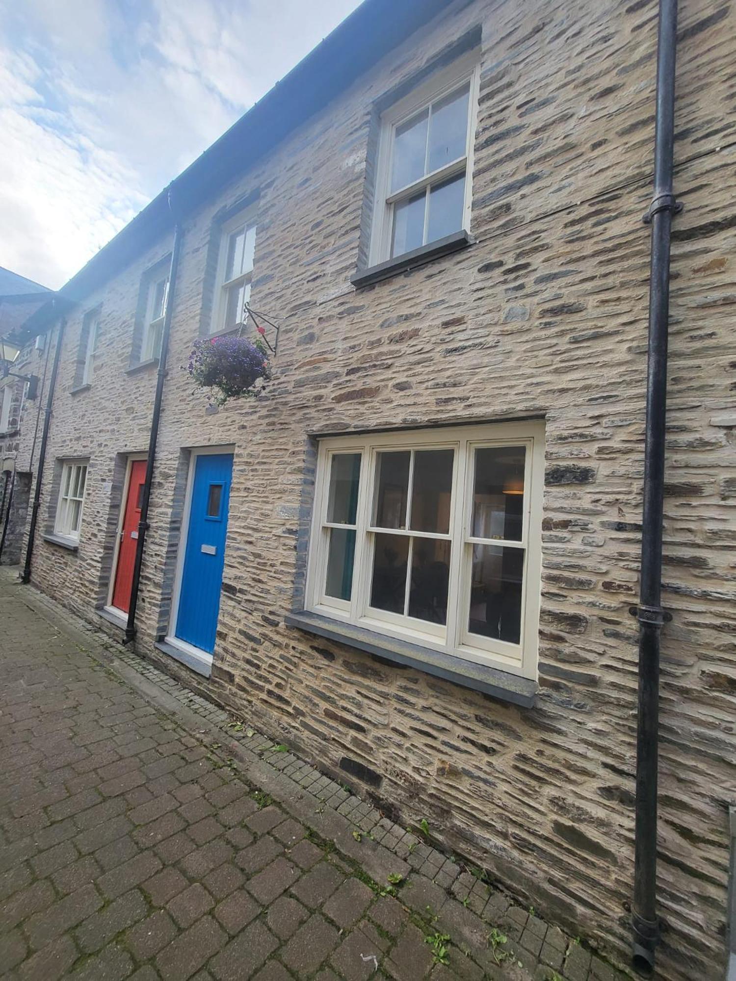 Stunning Seaside Town Cottage Cardigan Exterior foto